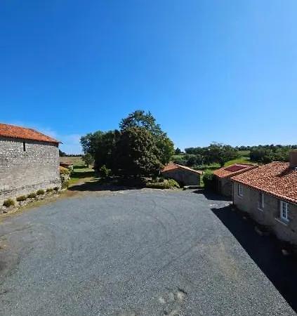 Prázdninový dům La Commanderie Maison 4 Personnes 10 Kms Puy Du Fou Mauleon
